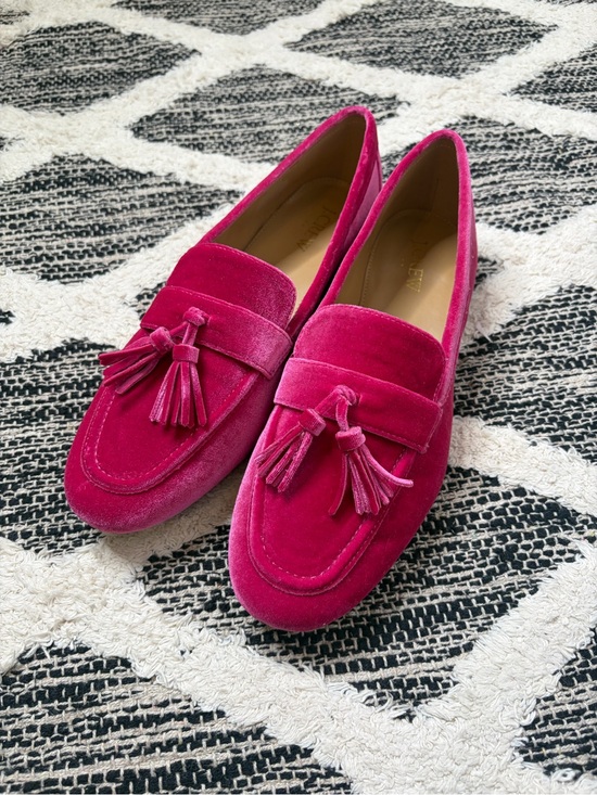 J. Crew Shoes - J. Crew Marie tassel loafers in velvet PINK women’s size 1